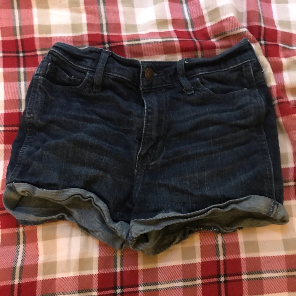 american eagle booty shorts high waisted